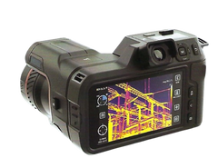 Pocket sized thermal camera 11S HR Series